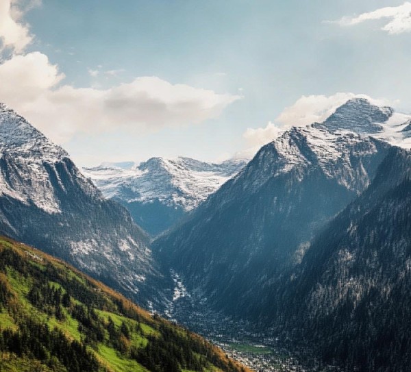 茵特拉根酒店位置指南，瑞士阿尔卑斯山的静谧避风港